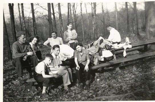 1942_Harr_Family_Picnic