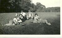 Walter_Agnes_Harr_son_Henry_Batalion_Jesse_Harr_Gladys_Harr_Eleanor_Kinkoff_001