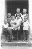 Jordan_Ignac_and_Lina_family_1931circa