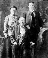 1900circa_Lawrence_Wolff_with_son_Ira_DinLaw_Maud_and_grandson_Ira